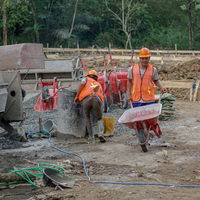 Construction-Workers-on-Building-Site-in-Bali