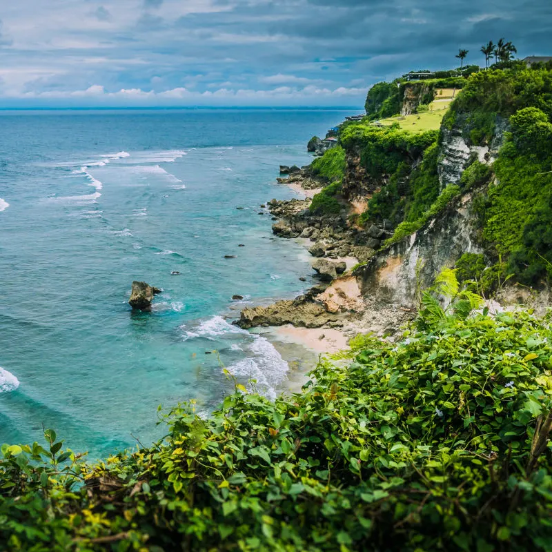 Impossibles-Beach-Cliff-In-Uluwatu-Bali
