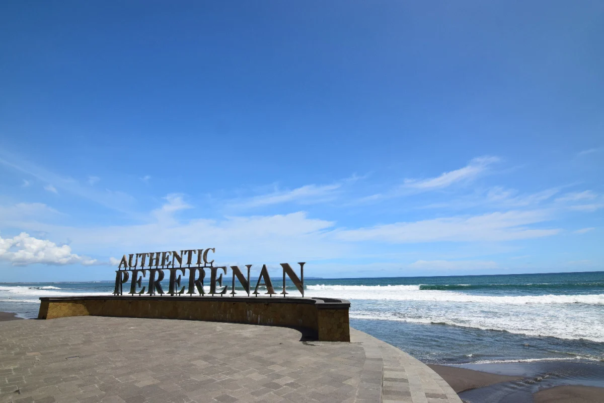Pererenan Beach Bali.jpg