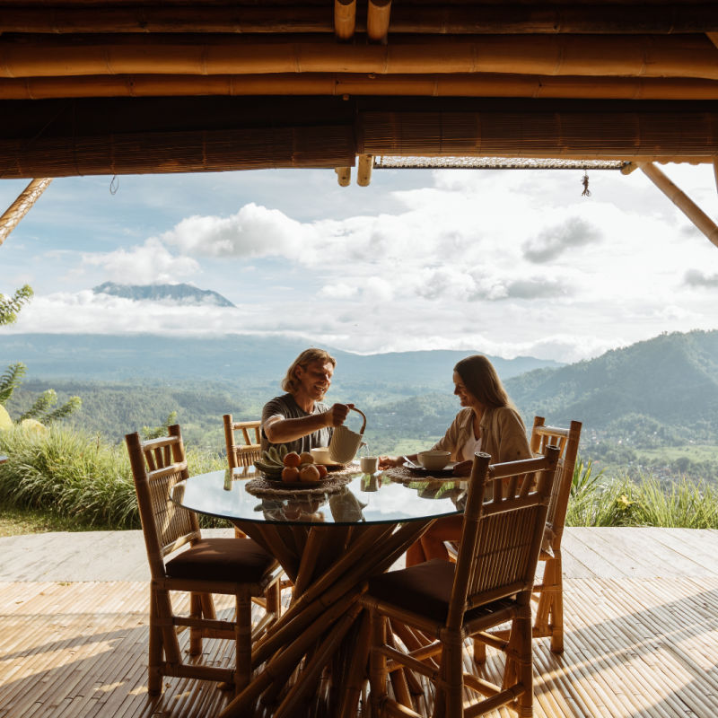 Couple-In-Bamboo-Home-in-Baliv