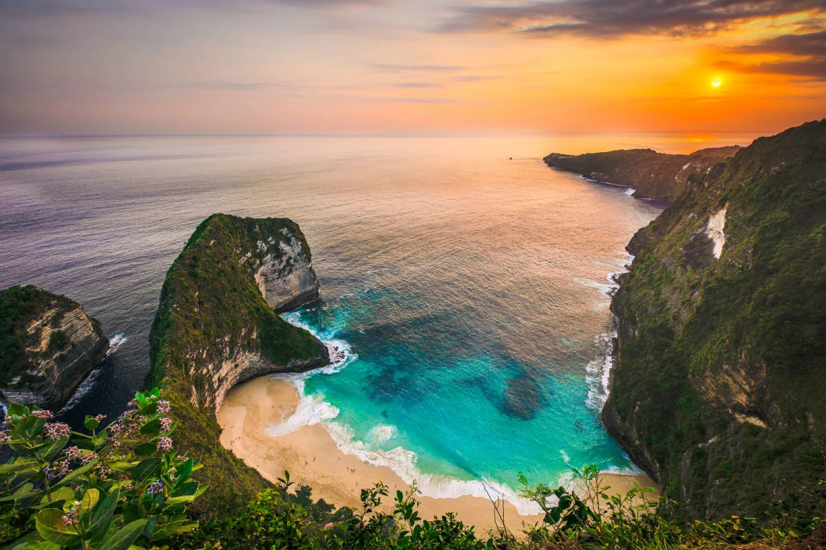 Kelingking Beach in Nusa Penida Bali