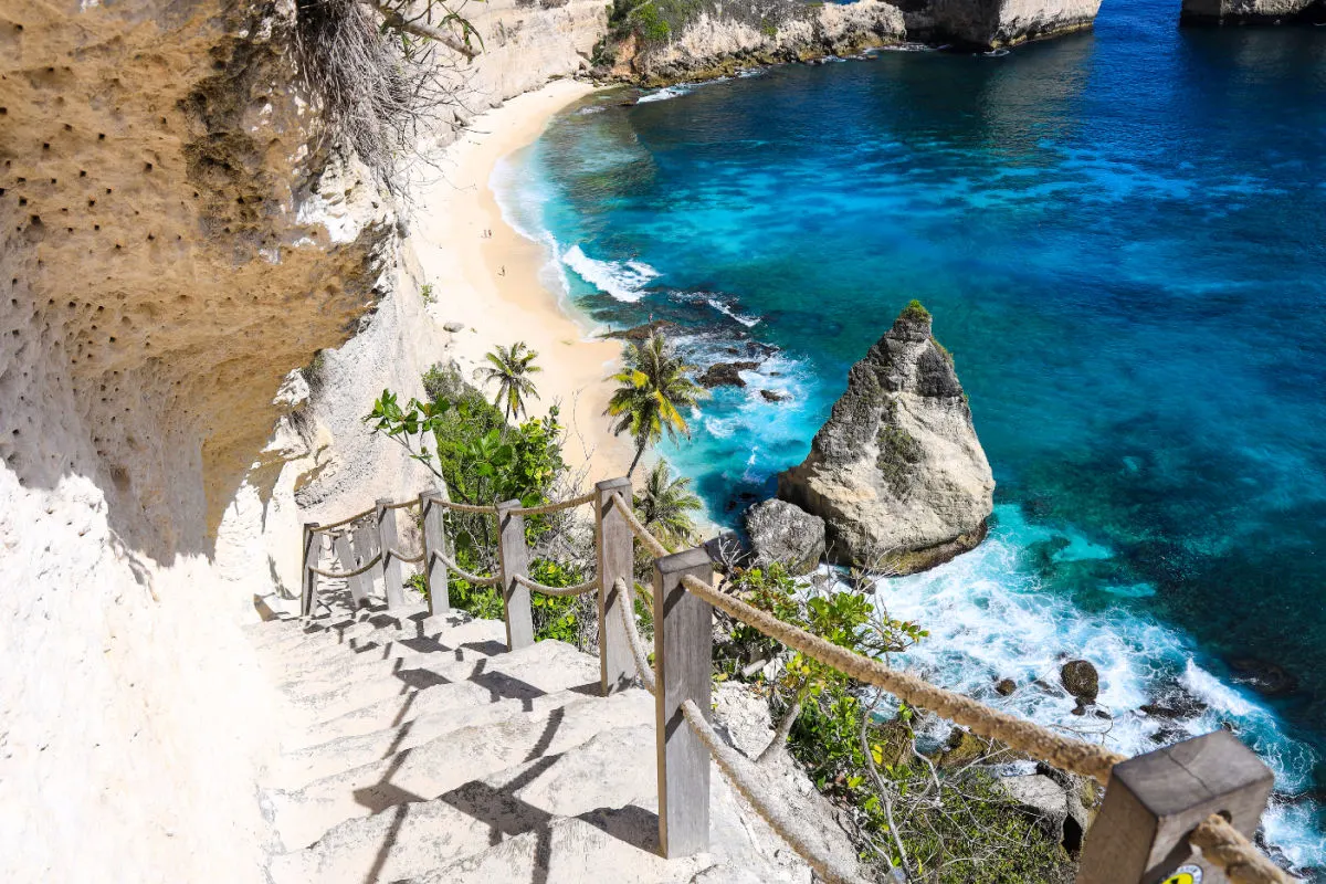 Walkway to Diamond Beach in Nusa Penida