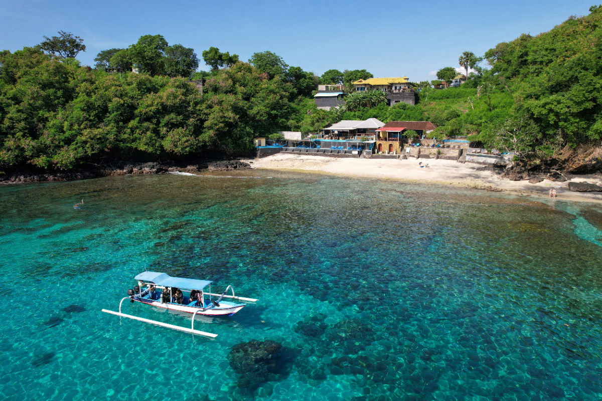 Blue Lagoon Padangbai in East Bali.jpg