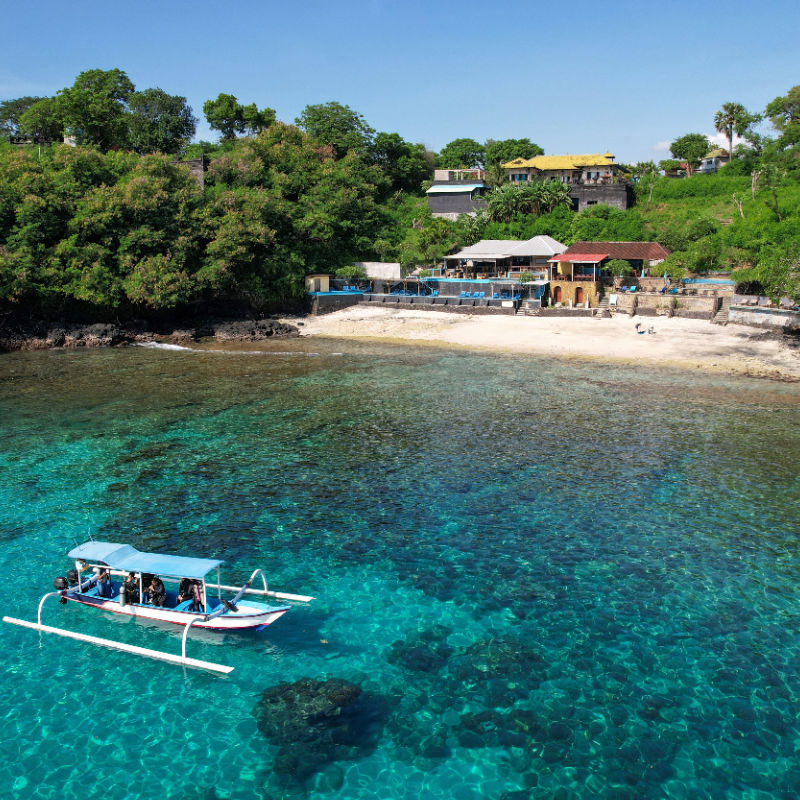 Blue-Lagoon-Padangbai-in-East-Bali