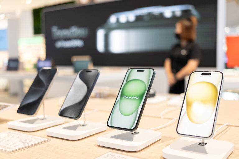 First Apple Premium Partner Store Opens In Bali - The Bali Sun