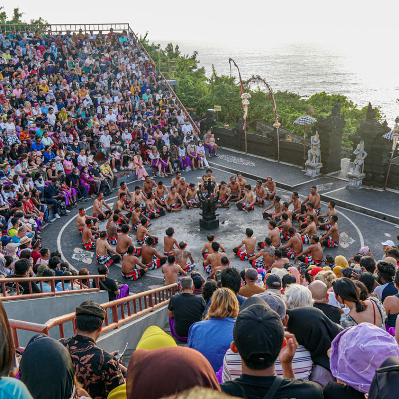 Kecak-At-Uluwatu-Temple-Ampitheatre-in-Bali