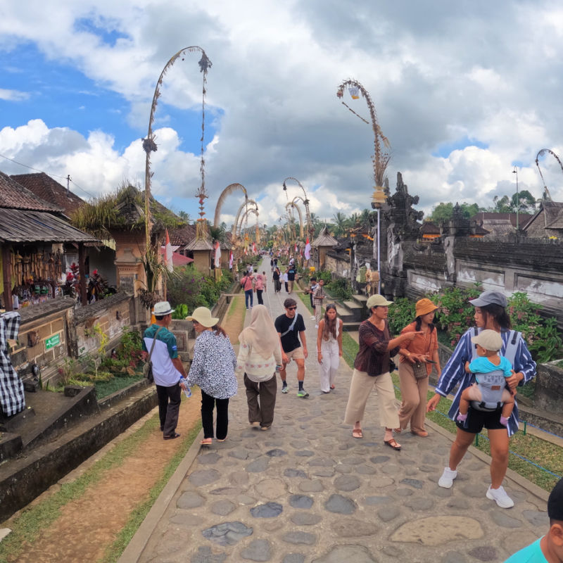 Penglipuran-Village-Tourists-Explore-Bali-