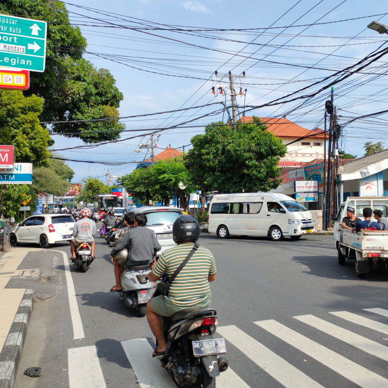 Traffic-Intersection-in-Bali-Kuta