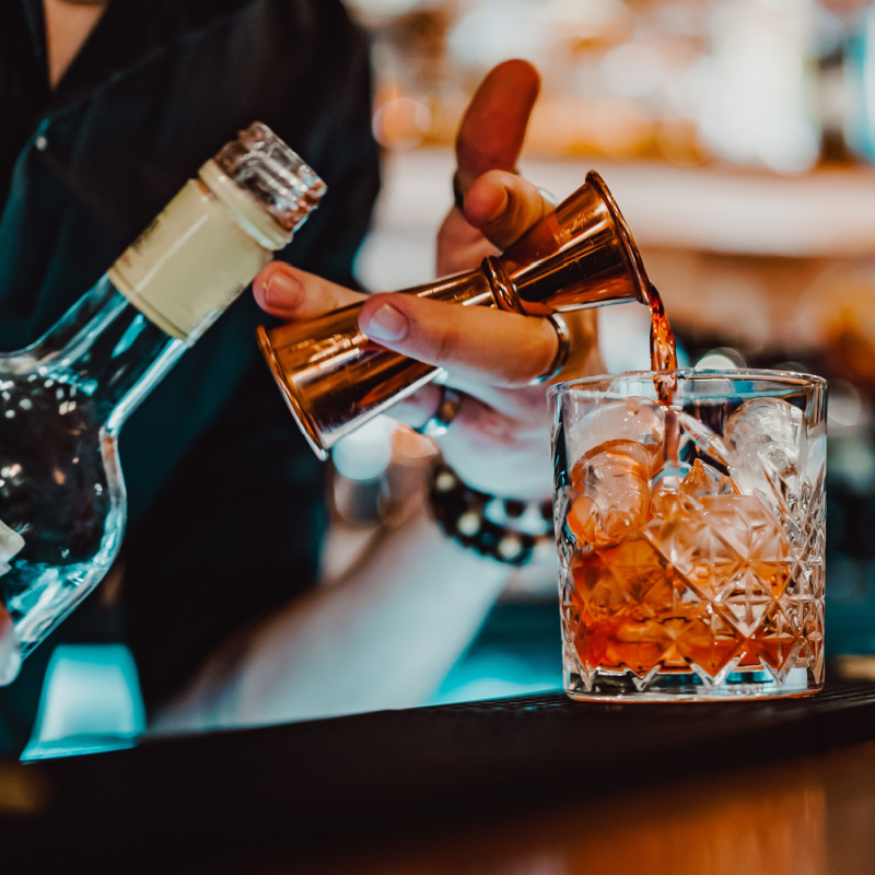 Bartender-Makes-Negroni-Cocktail-in-Bali