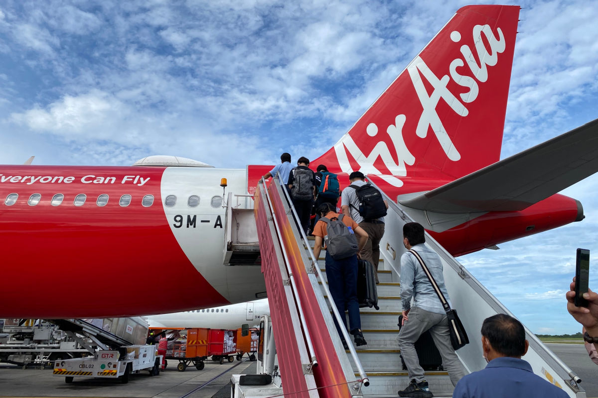 Tourists Board AirAsia Flight