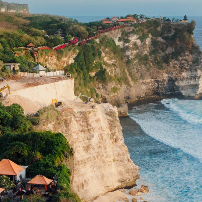Excavators-Work-on-Uluwatu-Cliff