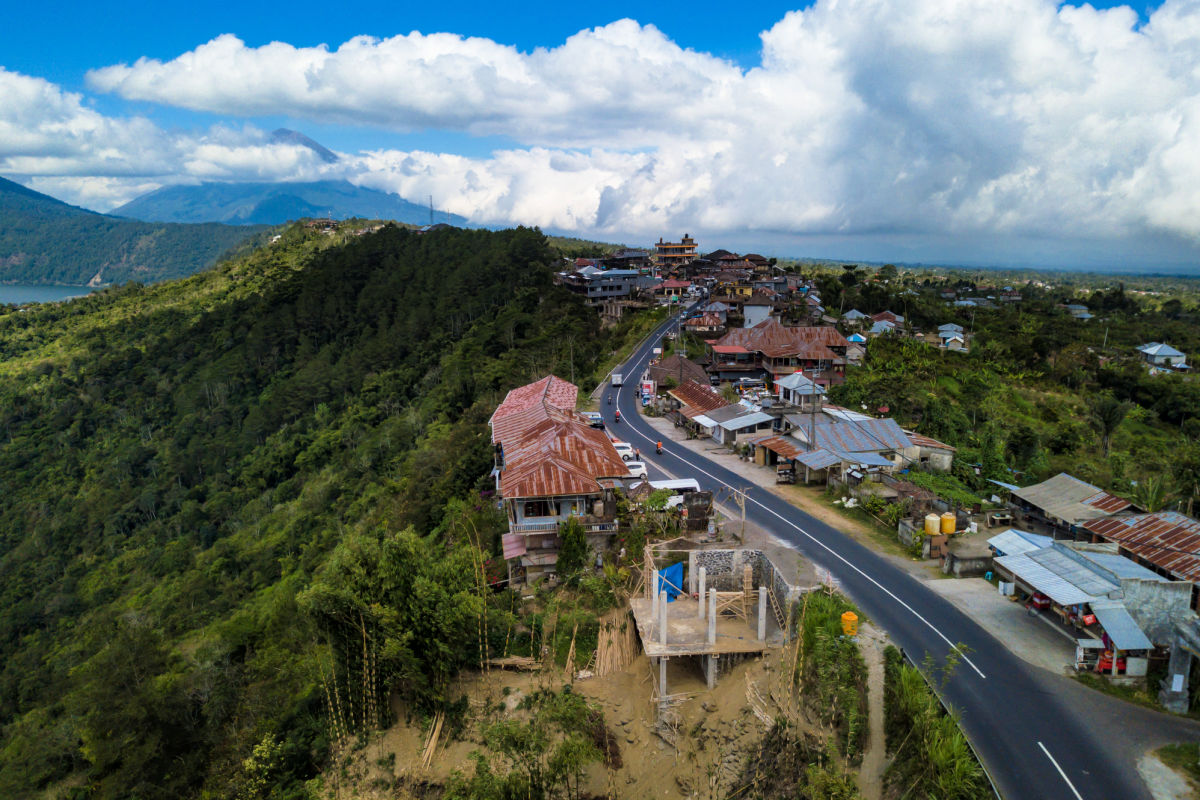 Kintamani Road Bali.jpg