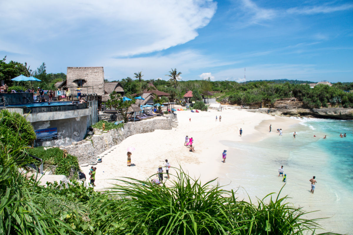 Nusa Lembongan Beach Bali.jpg