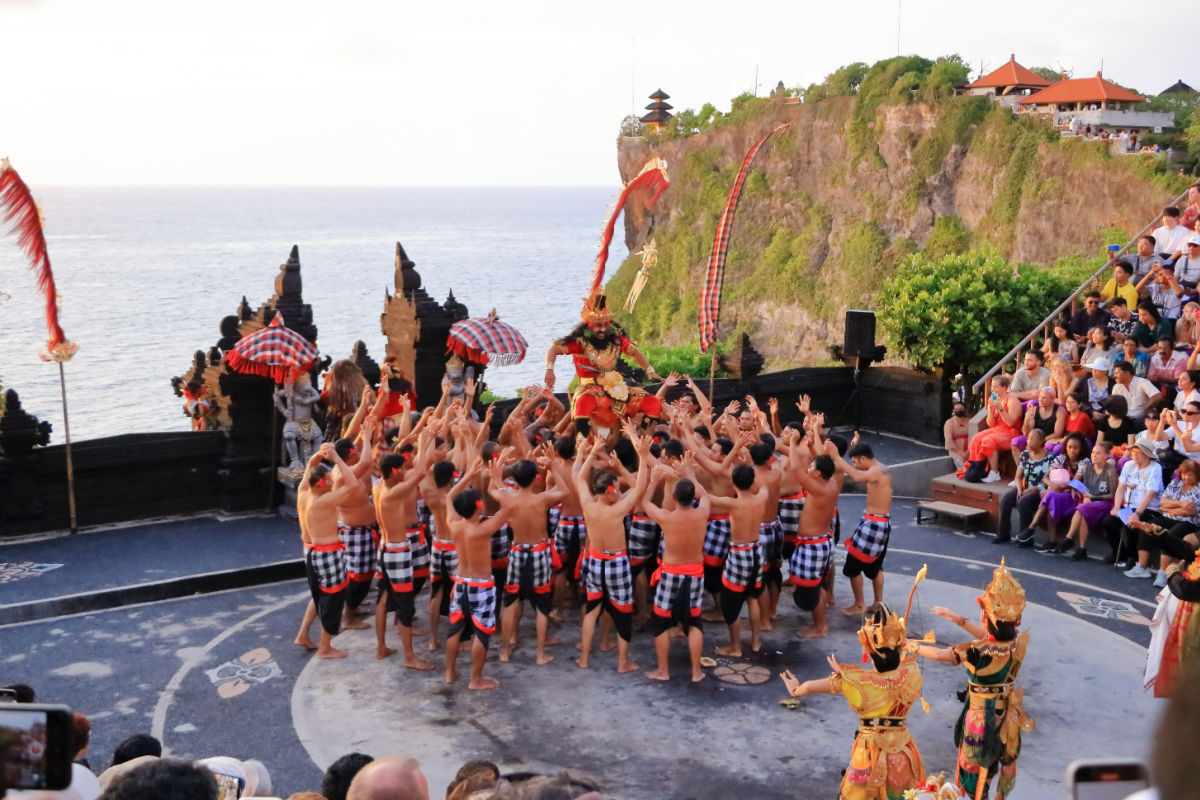 Kecak at Uluwatu Temple Bali.jpg