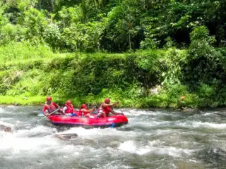 Bali Hotel Offers Tourists World&rsquo;s Most Unique Arrival Activity&nbsp;
