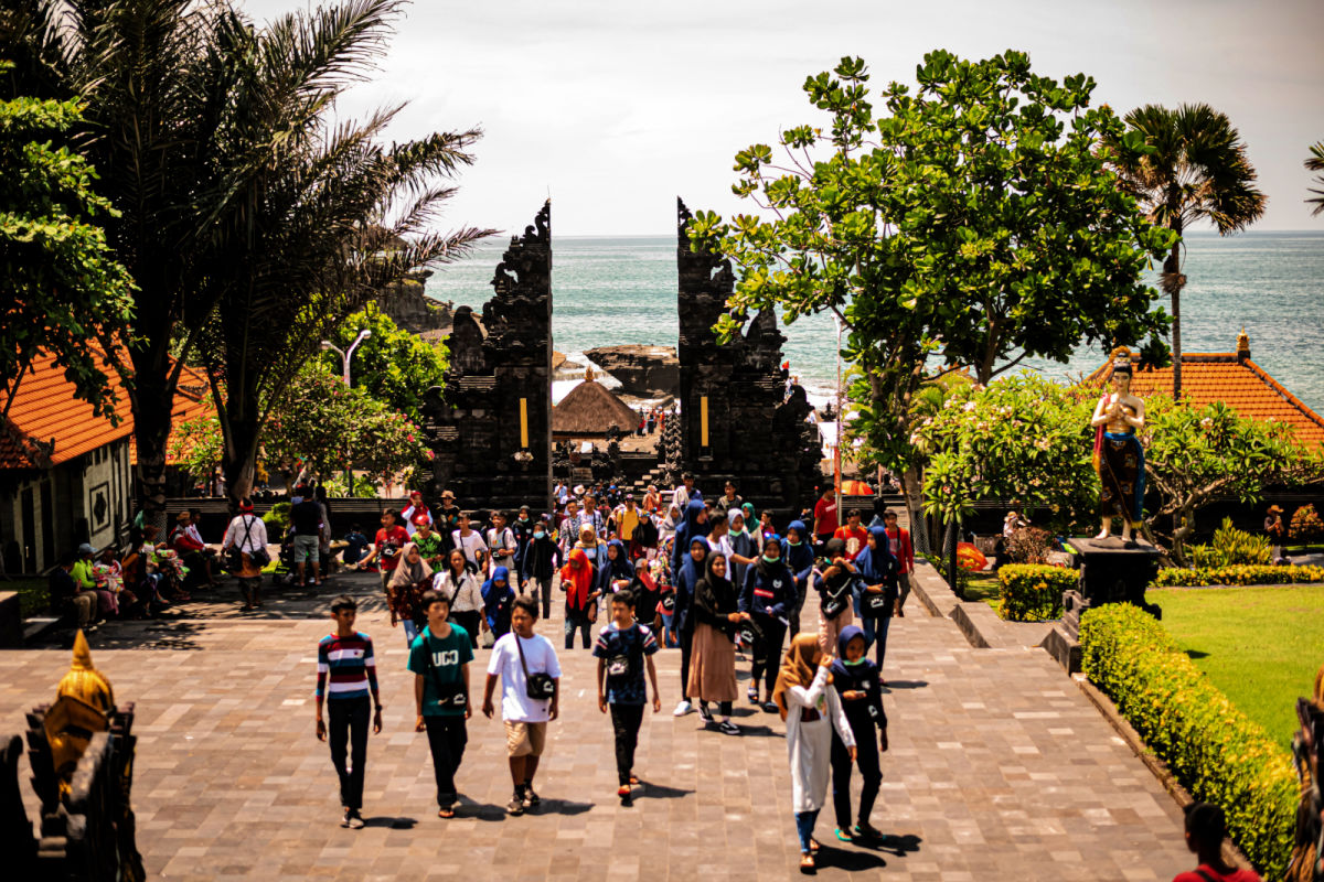 Tourists By Bali Gates And Beach.jpg