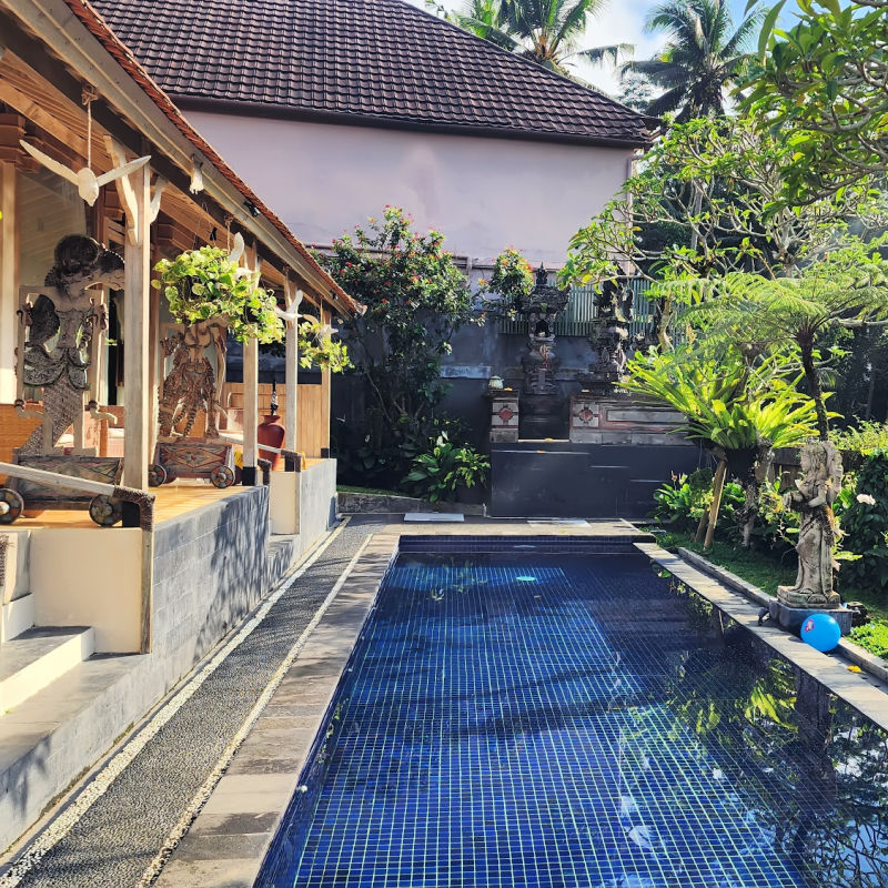 Swimming-Pool-in-Villa-Bali