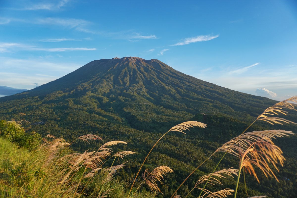 Heavy Rainfall In East Bali Makes Popular Tourist Volcano Hiking Routes Incredibly Dangerous 