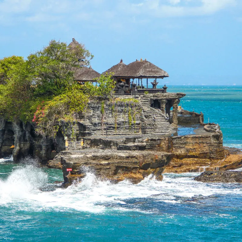 Tanah-Lot-Temple-In-Storm