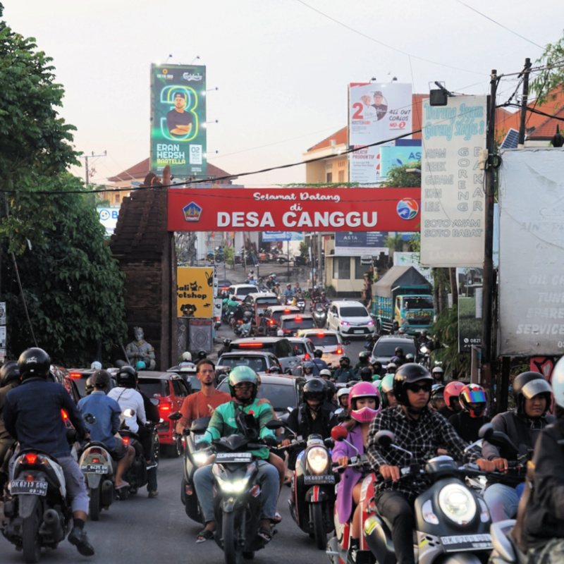 Traffic-Jam-In-Canggu-Bali