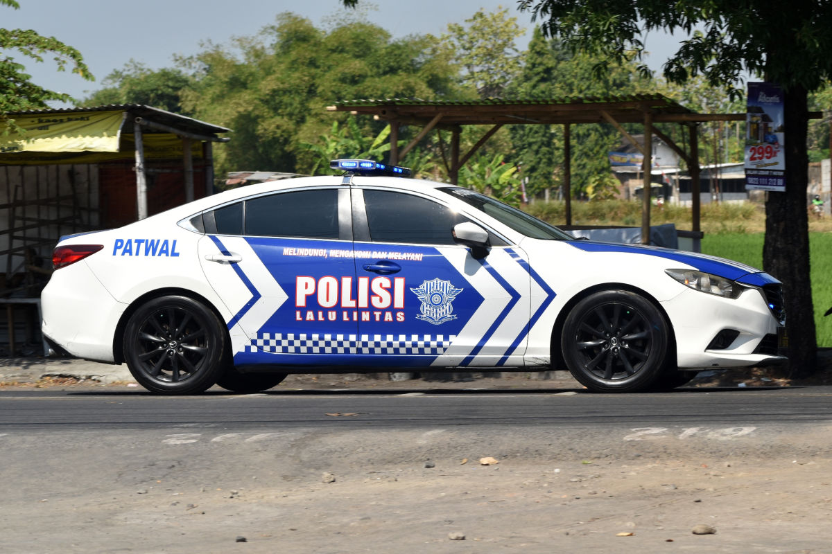 Police Car In Indonesia.jpg