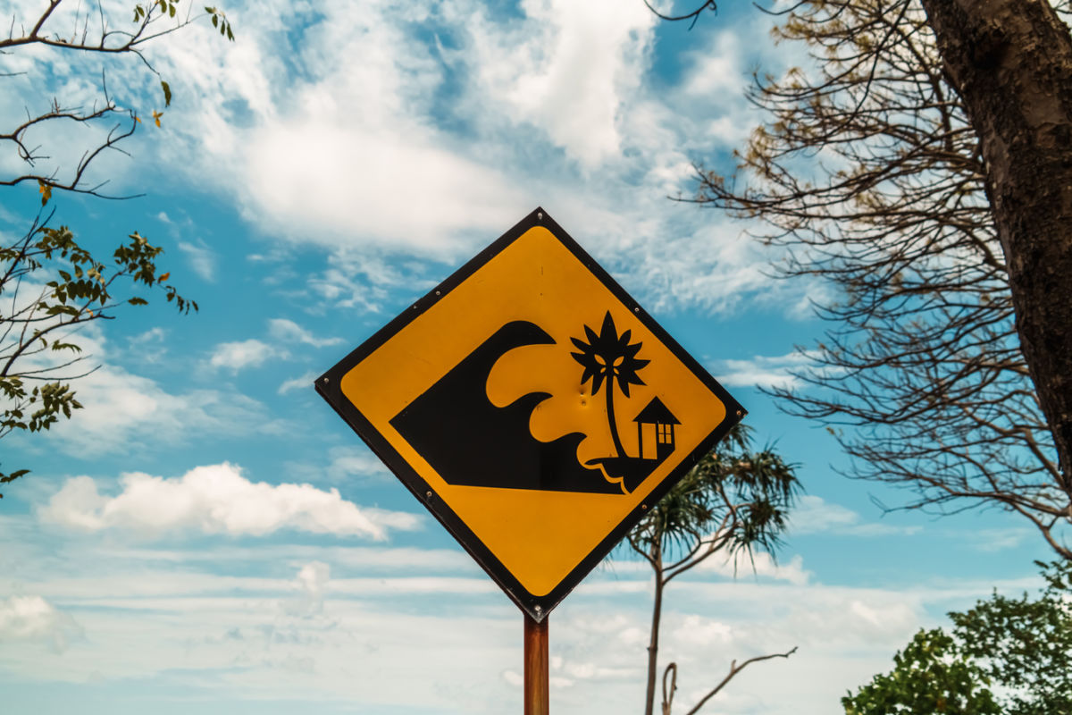 Earthuake Tsunami Sign Near Beach.jpg