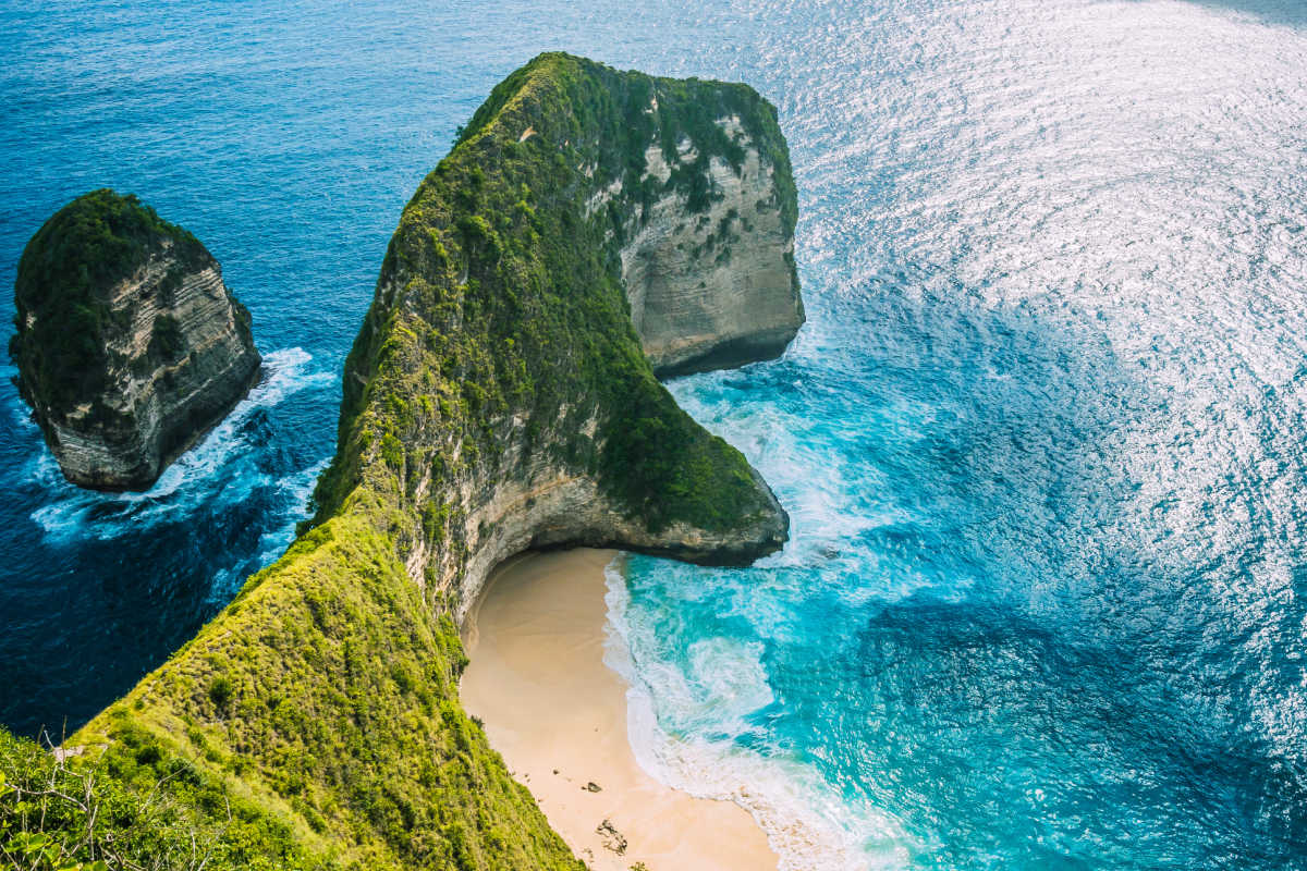 View of Kelingking Beach in Bali.jpg