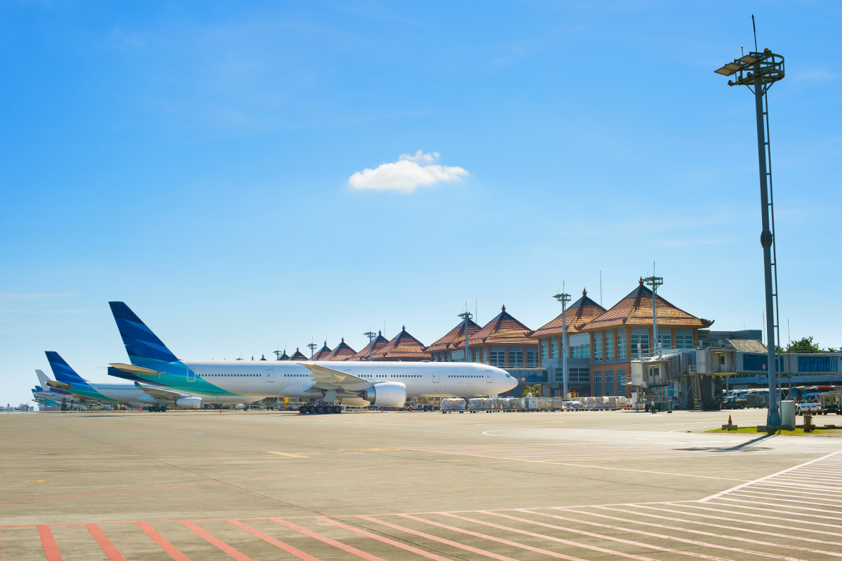 Bali Airport Garuda Plane.jpg