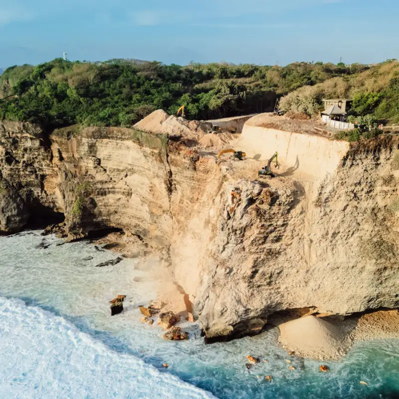 Uluwatu Cliff Sea Wall Project Bali
