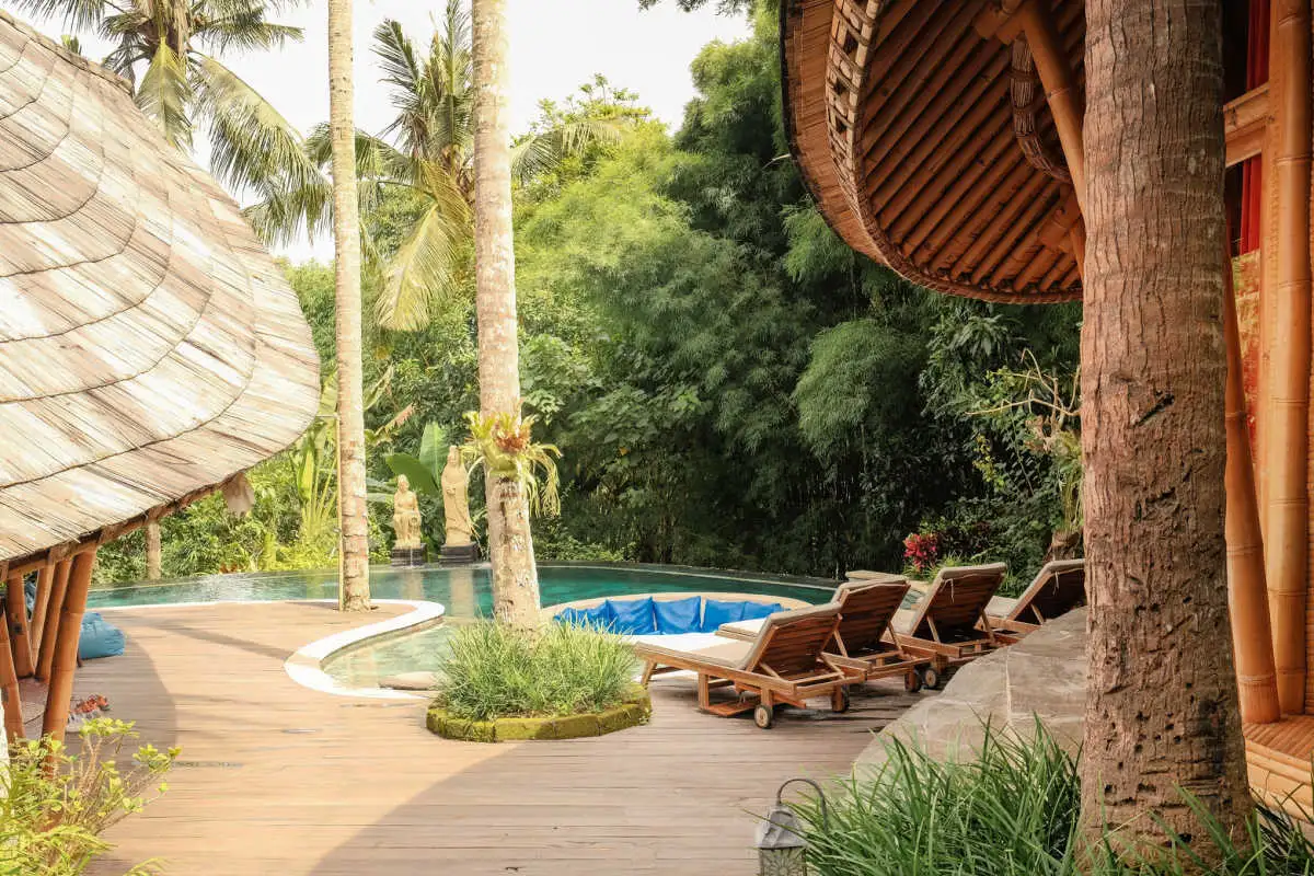 As Demand For Private Bali Villas Rises Savvy Tourists Are Checking Out Hotel Deals
