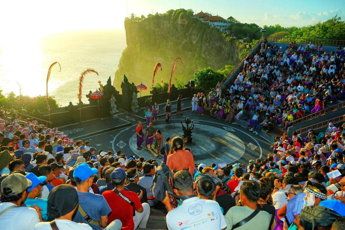 View of Kecak at Uluwatu Temple.jpg