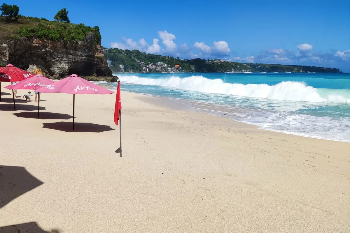 Red Flag on Dreamland Beach in Bali.jpg