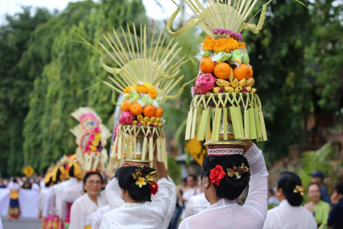 Gebogan Parade in Bali.jpg