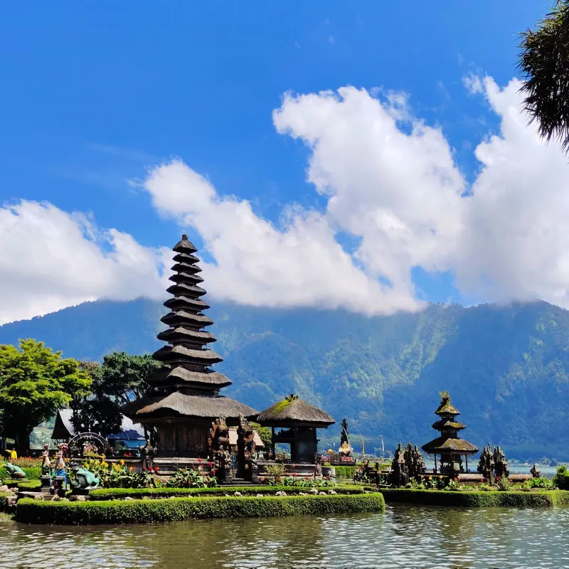 View Of Bali Lake aTemple