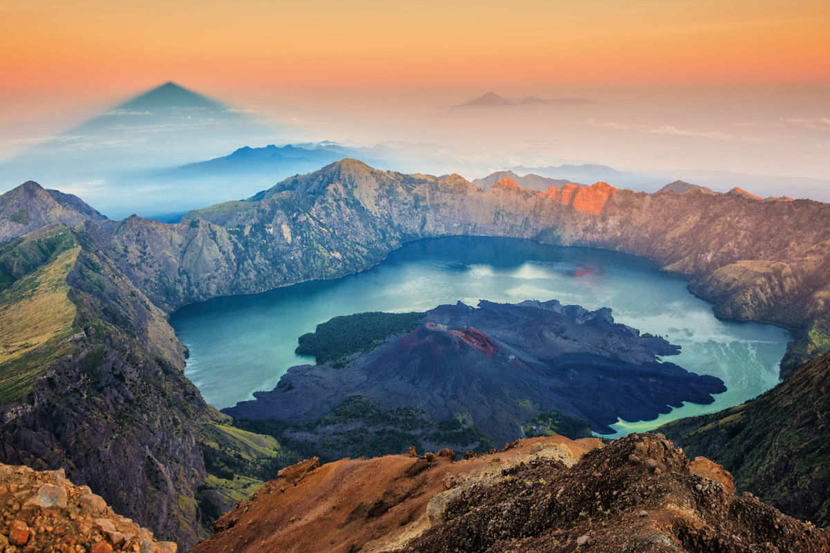 Mount Rinjani in Lombok.jpg
