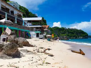 Major Demolition Work Begins In Bali&rsquo;s Uluwatu At Popular Tourist Beach Resort