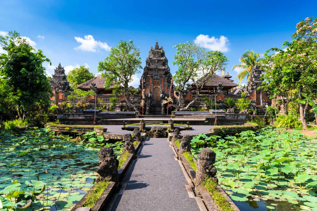 Ubud Palace in Bali in the Daytime.jpg