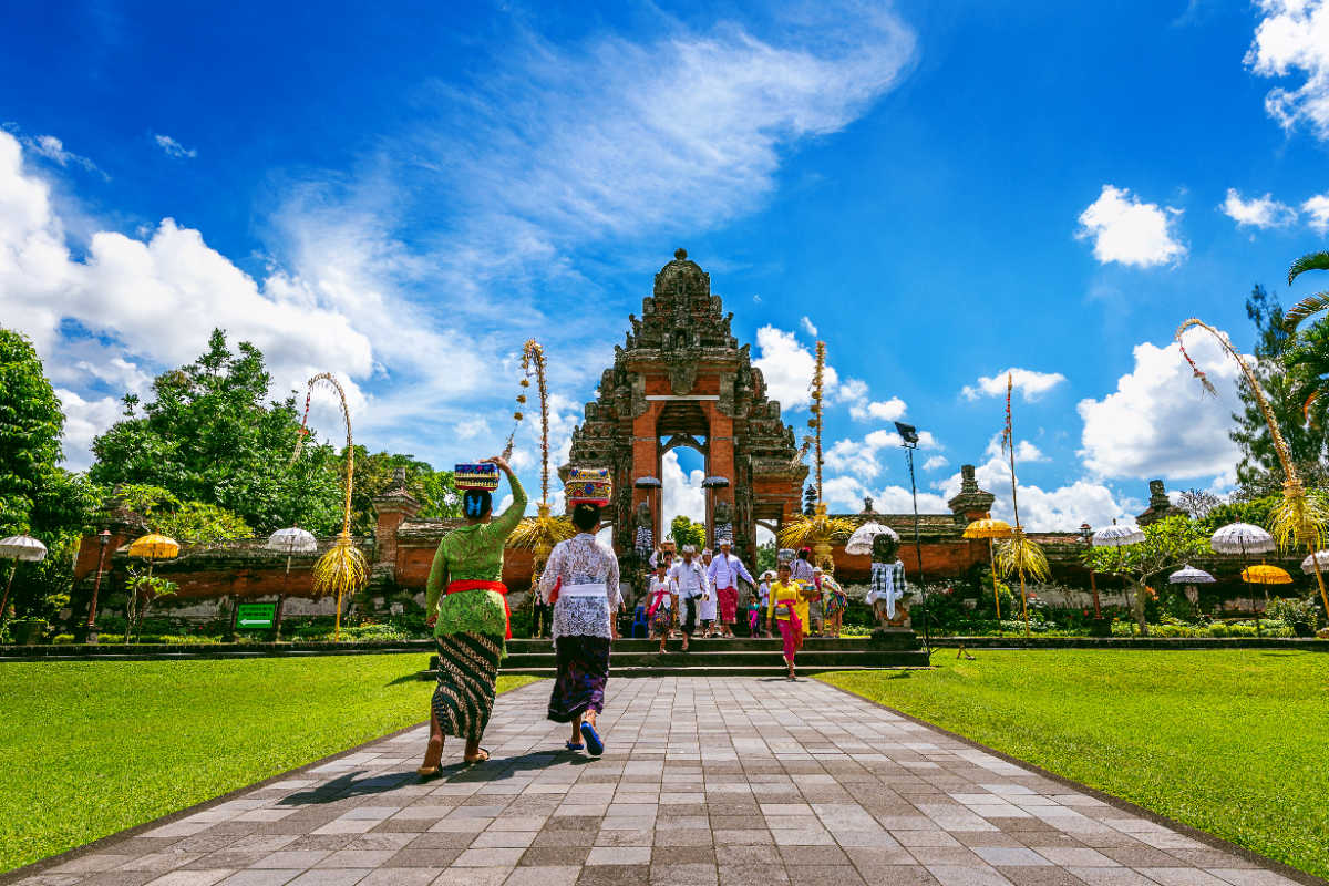 Taman Ayun Temple in Bali.jpg