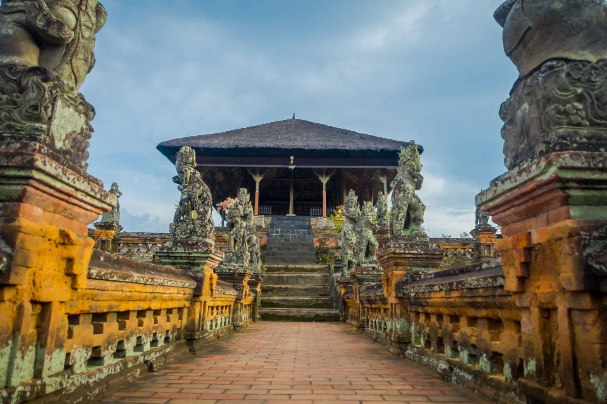Kerta Gosa Pavillion in Semarapura.jpg