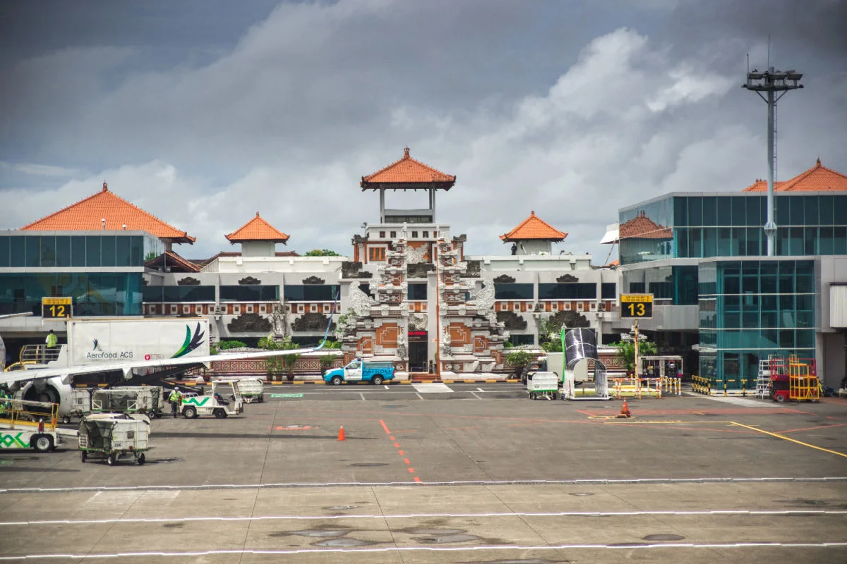 Bali Airport Outside Building.jpg