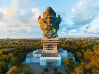 Bali&rsquo;s Most Impressive Statues Tell Tourists Of The Island&rsquo;s Inspiring History