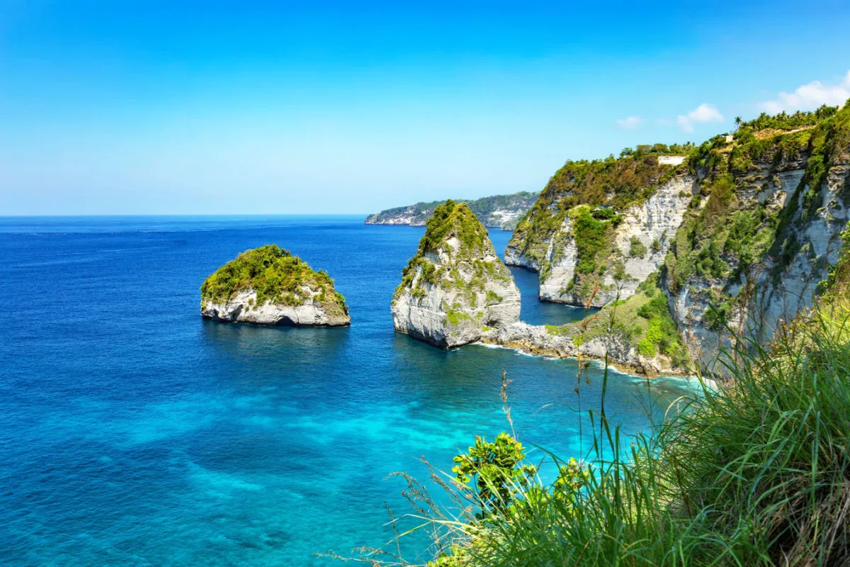 View of Nusa Penida Coast.jpg
