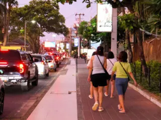 Tourists Warned Of Bag Snatching Crimes In Bali&rsquo;s Kuta Resort