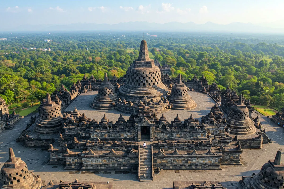 Borobudur Temple in Central Java.jpg
