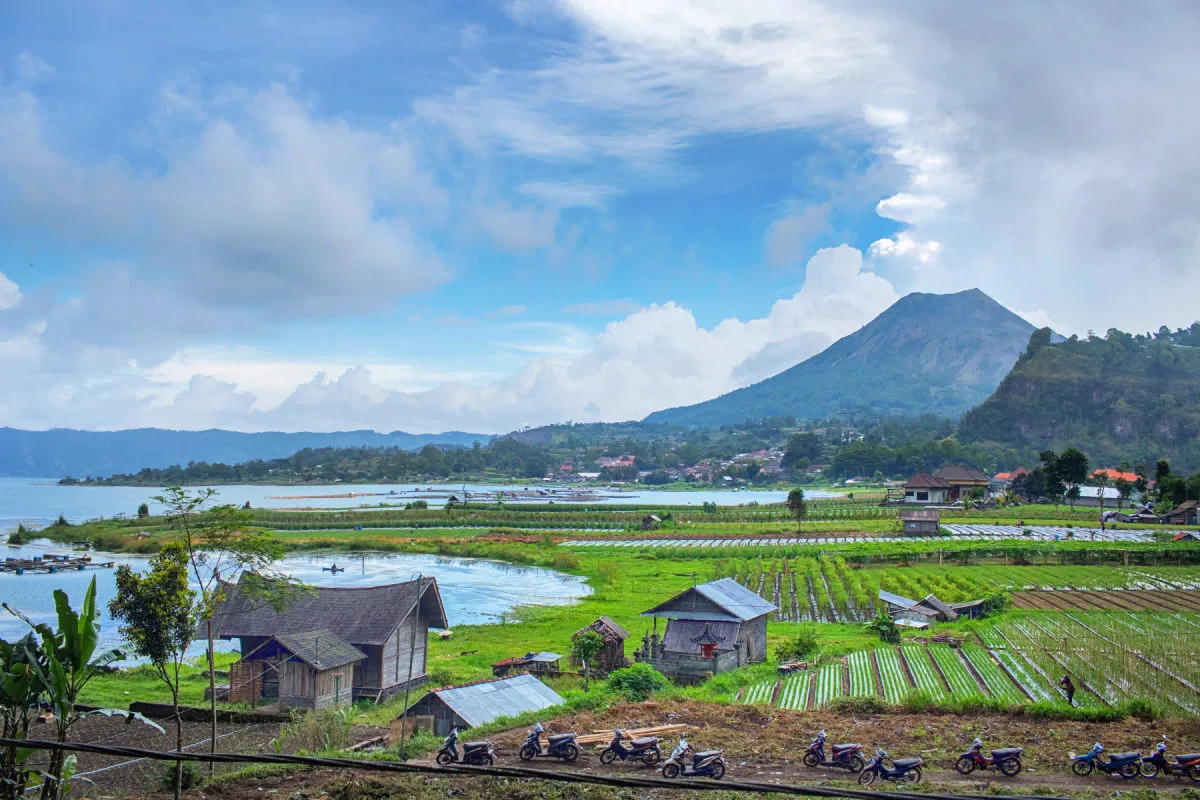 Lake Batur Kintamani Mount Batur.jpg