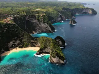 Bali Tourism Leaders Call For Contentious Cliffside Elevator Project To Be Restarted&nbsp;