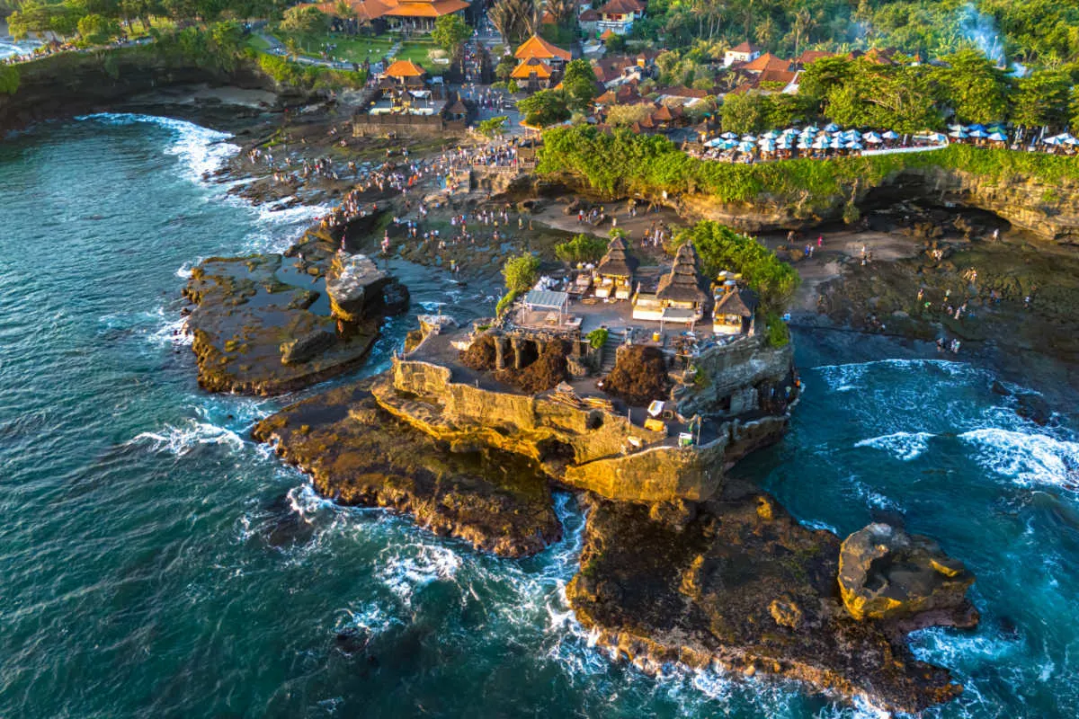 View of Tanah Lot Temple.jpg