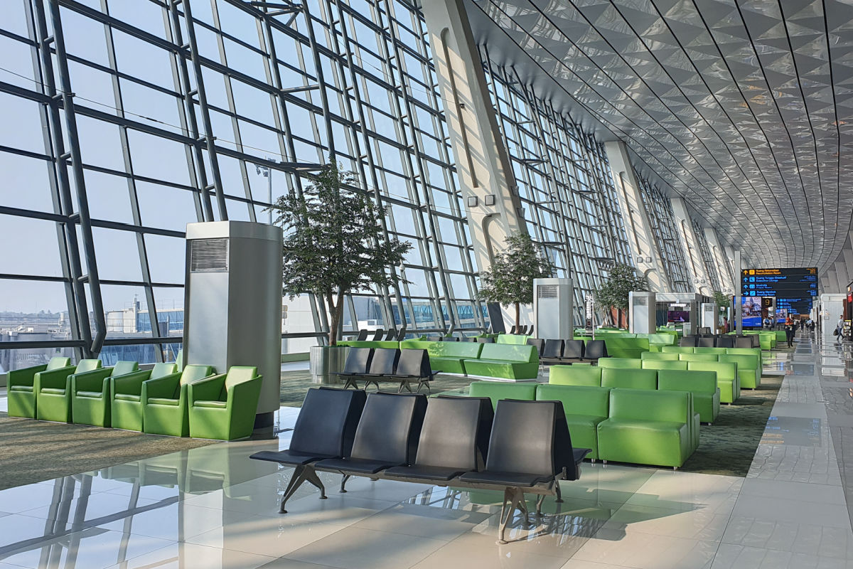 Jakarta Airport Inside.jpg