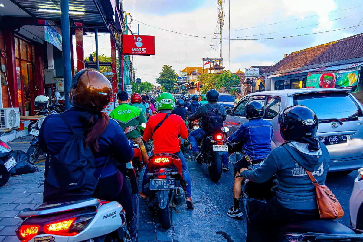 Traffic in Central Bali.jpg