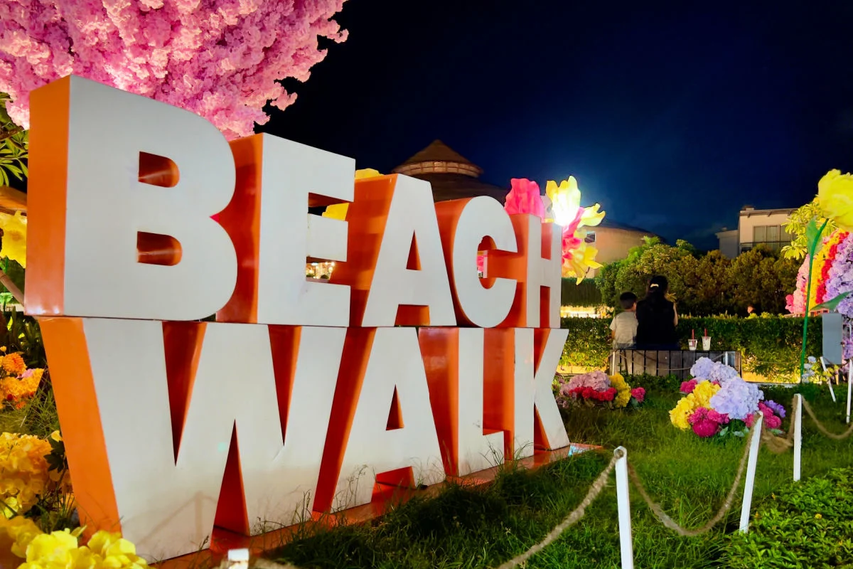 Beachwalk Shopping Mall Sign in Bali.jpg